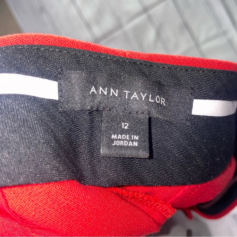Ann Taylor Bold Red Slacks - Picture 5 of 7